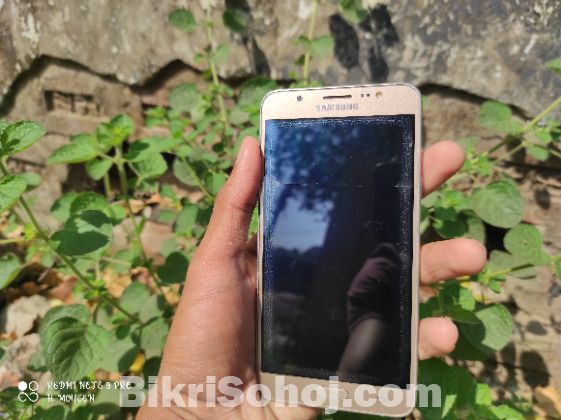 Samsung j7 2016